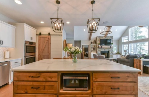 Brainerd House | Beautiful waterfront lake home on Round Lake - connected to Gull Lake Chain!