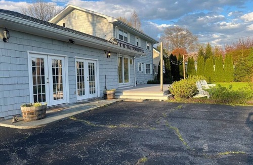 Black Rock Historic District House | Beautiful Waterfront home in the amazing Black Rock Area!