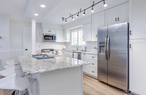 Yacht Club House | Beautiful Waterfront Pool Home by Yacht Club, Direct Gulf Access and Boat lift
