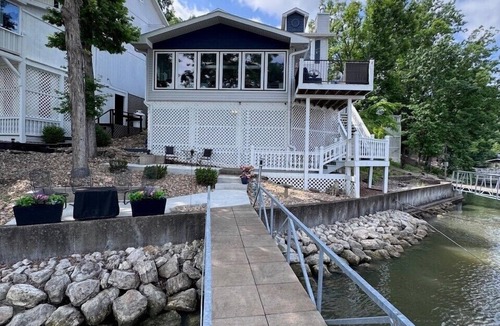 Lake Ozark House | Beautiful Waterfront Lake Home/Private Dock - walk to Bagnell Dam Strip