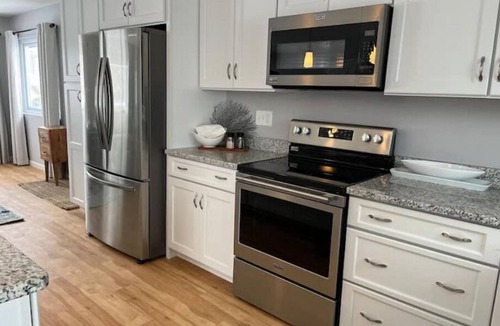 Algonac House | Beautiful waterfront vacation home -open & modern