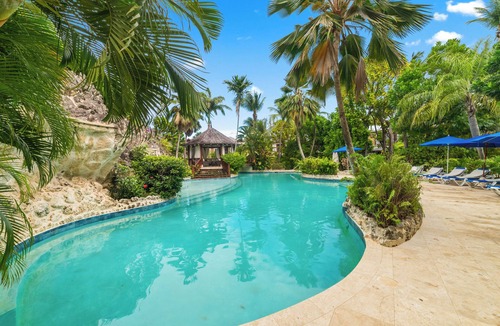 Gibbs Bay Villa | Beautiful west coast villa, stunning 140ft pool, 2 mins to beach/restaurants