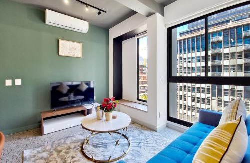 Foreshore Apartment | Beautifulcentralsecure- hotel living for couples