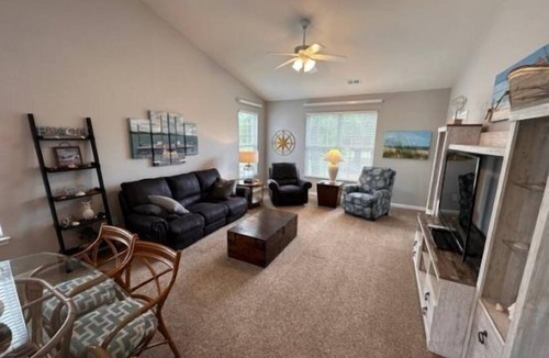 Sunset Beach Condo | Beautifully Decorated 3 Bedroom Condo in Sunset Beach, NC