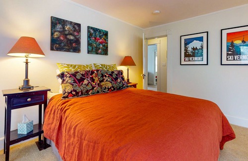 Newfane Apartment | Beautifully decorated downtown apt with lawn, patio, washer/dryer, & streaming