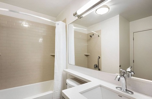 Gwinnett Place House | Beautifully Designed Suite! W/ BBQ Facilities