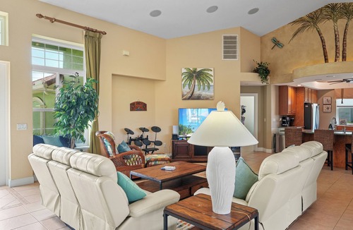 Pelican House | Beautifully maintained 4 bed/2 bath on canal w/pool & sailboat access