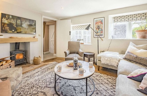 Inchbrook Cottage | Beautifully presented dog friendly holiday cottage in the Cotswolds - Peppercorn Cottage