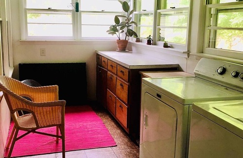 Mars Hill House | Beautifully quiet country feel. Close to Mars Hill University + Bailey Mountain