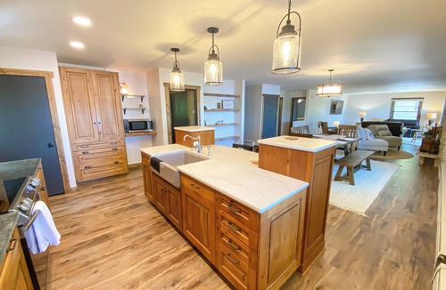 Rhinelander Cottage | Beautifully Remodeled Lakefront Cottage With Picturesque Views Of Lake Mildred