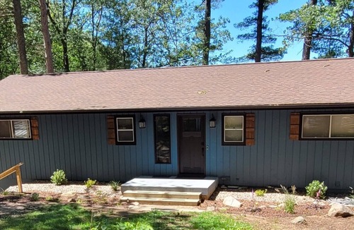 Rhinelander Cottage | Beautifully Remodeled Lakefront Cottage With Picturesque Views Of Lake Mildred