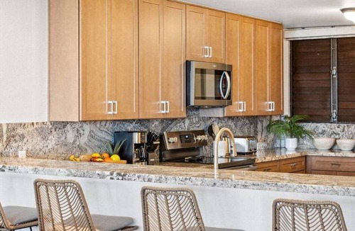 Kahana Condo | Beautifully Updated Extra Spacious 2BD Stunning Ocean View-Sands of Kahana 134