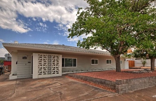 Townsite House | Beautifully updated historical home in the heart of Henderson
