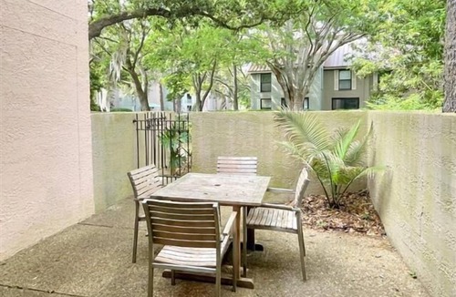 Harbour Town House | Beautifully updated, Pet-Friendly 2-Bdrm Townhome in the heart of Harbour Town