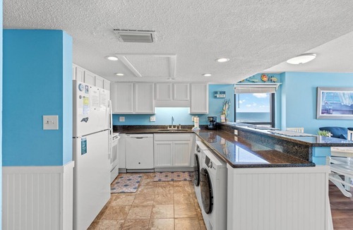 Windy Hill Condo | Beautifully decorated oceanfront condo + Free Attraction Tickets!