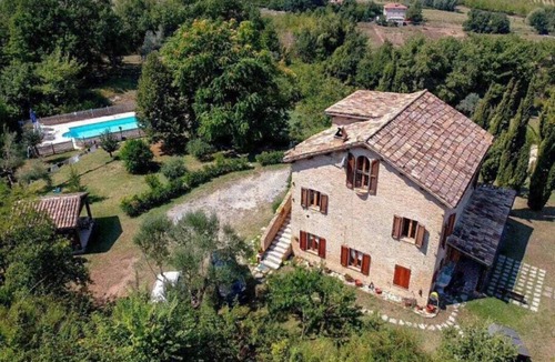 Montalto delle Marche House | Beautilful rustic country house totally imersed in the county of Marche