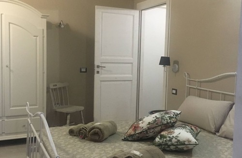 Assemini Bed & Breakfast | BeB il Pomo D'Oro