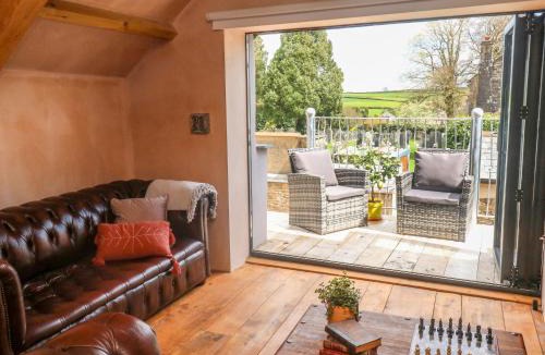 Okehampton House | Becket's Barn