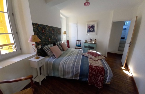 Saint-Germain-de-Calberte Bed & Breakfast | Bed and Breakfast 'Chambre Bleue - Ostau La Lutz' with Shared Terrace, Shared Garden and Wi-Fi