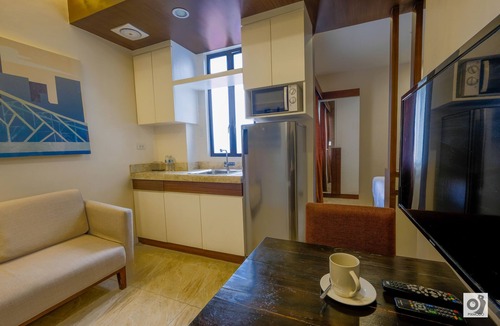 Jaro Hotel | Bed and Bath Serviced Suites