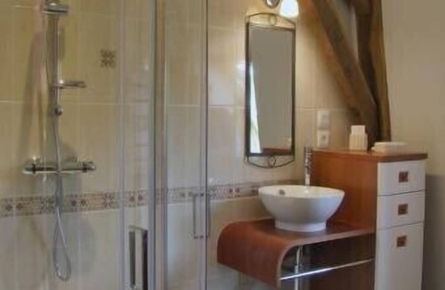 Chateauneuf-les-Bains Bed & Breakfast | Bed and Breakfast Du Moulin De Lachaux, Auvergne, Puy de Dôme, France.
