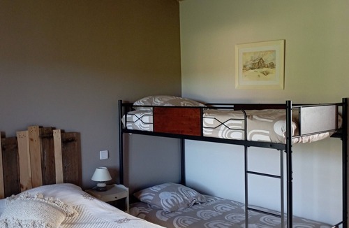 Saint-Martin-Lestra Bed & Breakfast | Bed and Breakfast 'Chambre Bois' with Shared Pool, Shared Terrace and Shared Garden