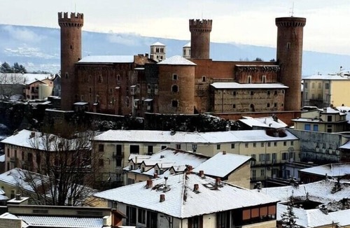 Borgofranco d'Ivrea Bed & Breakfast | Bed and Breakfast "L'Albero Maestro": sulla Via Francigena, dentro il più bel modello geologico di morena glaciale, nel verde di un territorio di laghi e boschi, tra i Senti CHE furono dei Salassi grandi antogonisti dei Romani