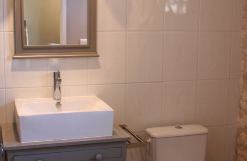 Conne-de-Labarde Bed & Breakfast | Bed and Breakfast "La Pierre