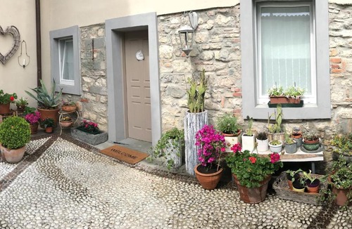 Adrara San Martino Bed & Breakfast | Bed and Breakfast Casa del Nonno