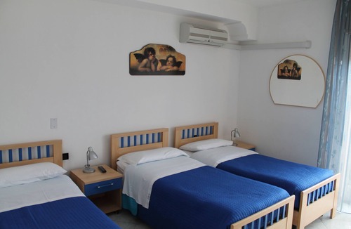 Pozzallo Bed & Breakfast | Bed and Breakfast Brezza Marina e Ristorante Shoreline