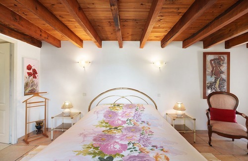 Prigonrieux Bed & Breakfast | Bed and Breakfast 'Chambre Double Carpediem Bergerac' with Shared Garden, Wi-Fi and Air Conditioning