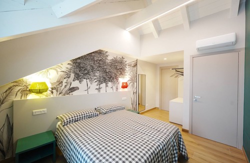 San Lazzaro Bed & Breakfast | Bed and Breakfast 'Camera Matrimoniale Deluxe Five' with Shared Terrace, Wi-Fi and Air Conditioning