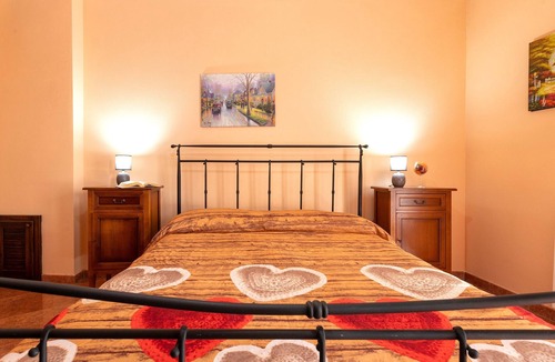 Giave Bed & Breakfast | Bed and Breakfast 'Camera Matrimoniale Superior' with Mountain View, Garden and Air Conditioning