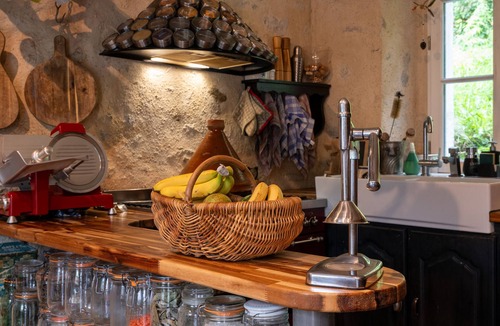 Hennebont Bed & Breakfast | Bed and Breakfast 'Chambre d'hôte' with Private Terrace, River view, Private Garden and Wi-Fi