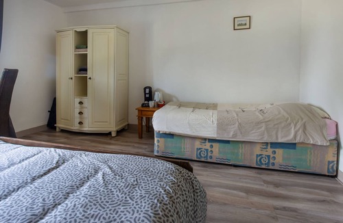 Champsac House | Bed and Breakfast 'Chambre 3 Et 4' with Lake View, Shared Pool and Shared Garden