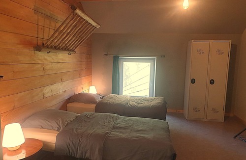 Allouis Bed & Breakfast | Bed and Breakfast 'Chambre 2'