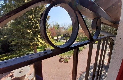 Igornay Bed & Breakfast | Bed and Breakfast 'Escargot De Bourgogne' with Shared Pool, Shared Terrace and Wi-Fi