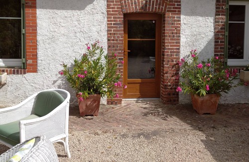 Lanneray House | Bed and breakfast - Farm "La Rouzannerie", in the countryside, for 2 people