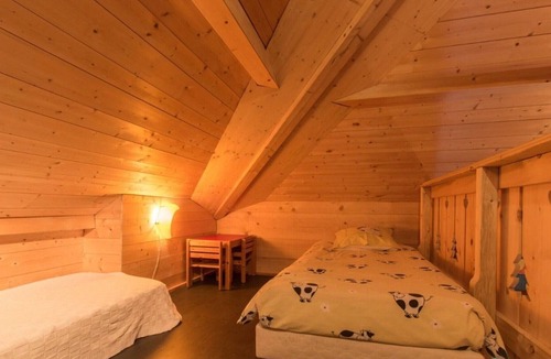 Orcier Bed & Breakfast | Bed and Breakfast 'Girolle' with Mountain View, Shared Garden and Wi-Fi