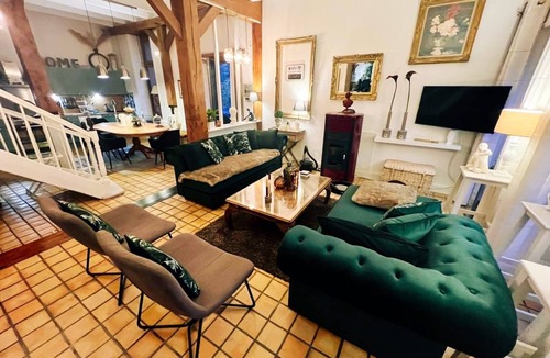 Guingamp House | Bed and breakfast Les Carmélites - La Voyage