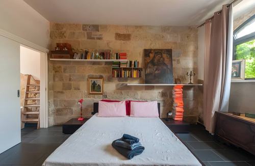 Lizzanello Bed & Breakfast | Bed and Breakfast 'Masseria Il Fondone Rooms A' with Shared Pool, Wi-Fi and Air Conditioning