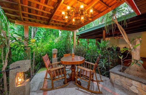 Escazu Bed & Breakfast | Bed and Breakfast rooms, Costa Verde inn.