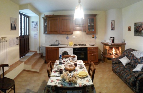 Pacentro Apartment | Bed and Breakfast San Marco,MiniBB with fireplace, Vico II Lattanzio 3, Pacentro