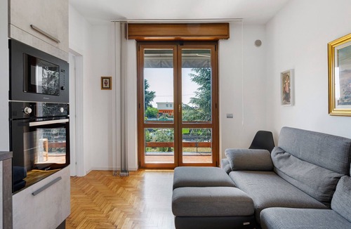 Verdellino Bed & Breakfast | Bed and Breakfast 'Villa Giusy' with Private Garden