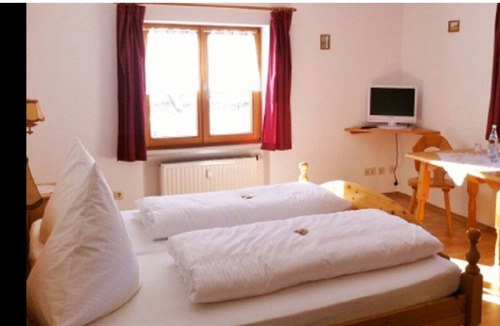 Ettal House | bed & Breakfast
