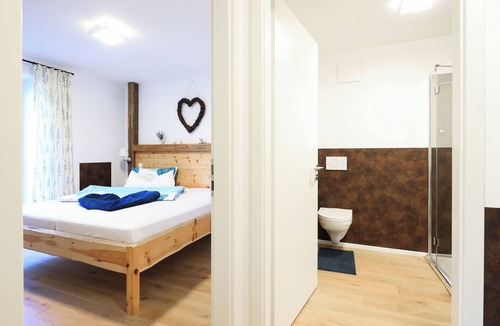 Essing Bed & Breakfast | Bed & Breakfast room "Vika" - for 4 persons in Essing