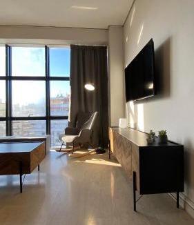 Drama Apartment | Bed & Business