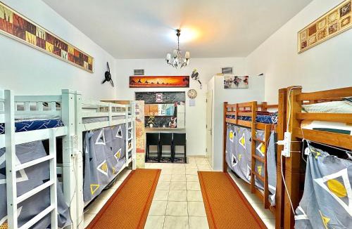 Barsha Heights Apartment | Bed in mixed room