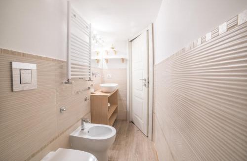 Vomero Bed & Breakfast | Bed in Naples