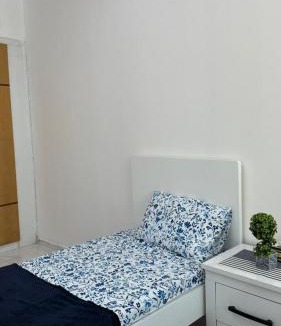 Sharjah Hostel | Bed space in Luxury hostel - سرير مفردفي شقة فندقية